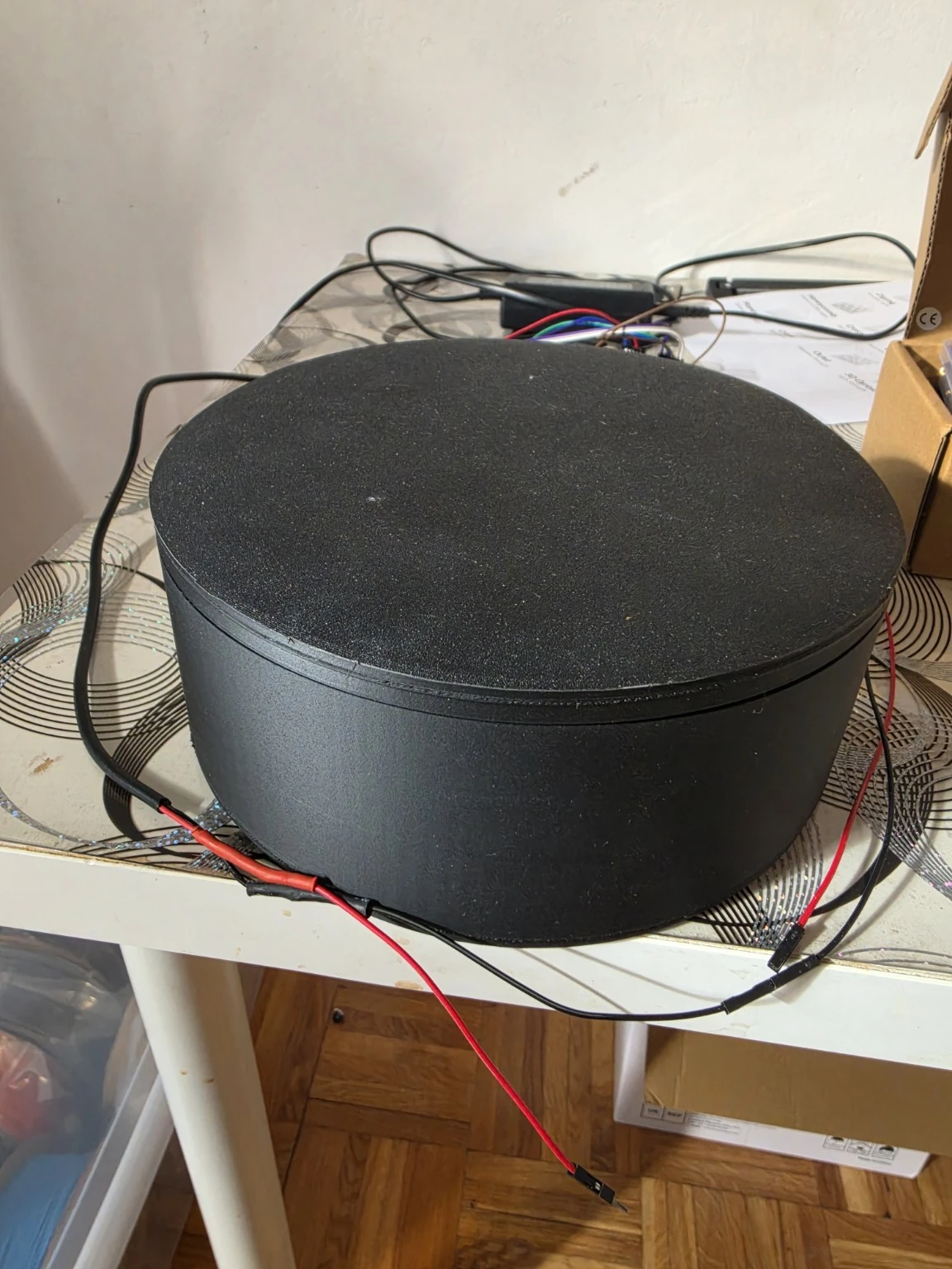 Turntable and drive of the scanner